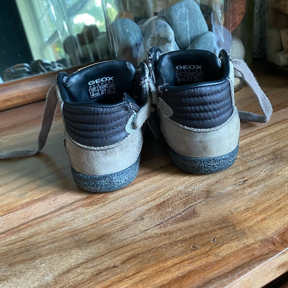 Geox Toddler Boys Size 5.5 US - Picture 2 of 5